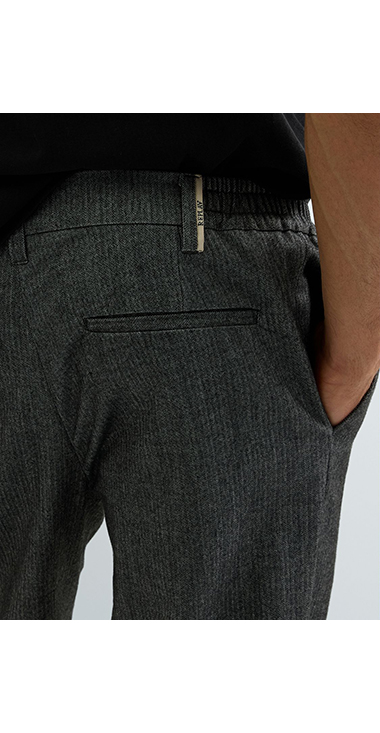 ヘリンボーンツイルストレッチパンツ（セットアップ） 詳細画像